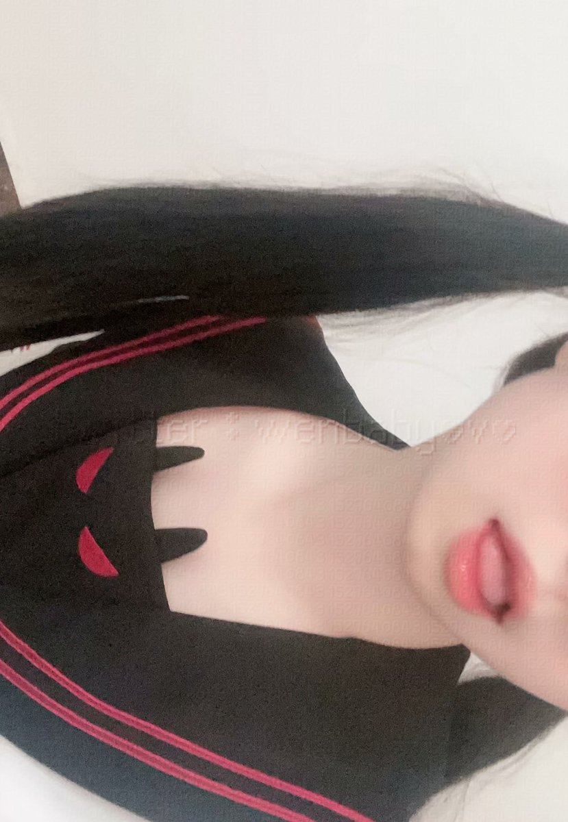 喝你妈喝 奶茶买不起吗 一个劲的要要要 臭几把网络乞丐还把b格提升起来了 还冬天第一杯奶茶 完了秋天的第一杯奶茶 你可真能找个机会就圈啊 说这么多口干了 谁请我喝杯瑞幸 我有券 9.9就行 https://t.co/wJlt5NIuxM