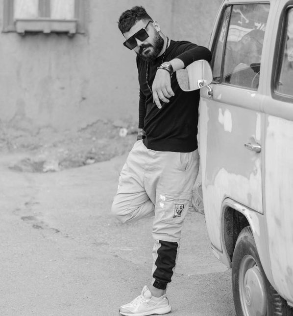 leesaranho's tweet photo. پسرهای ایران را فراموش نکنیم 
کسایی که صدای ما بودن
#توماج_صالحی 
#سامان_یاسین 
#محمد_صادقی https://t.co/Mhef0pLpmH