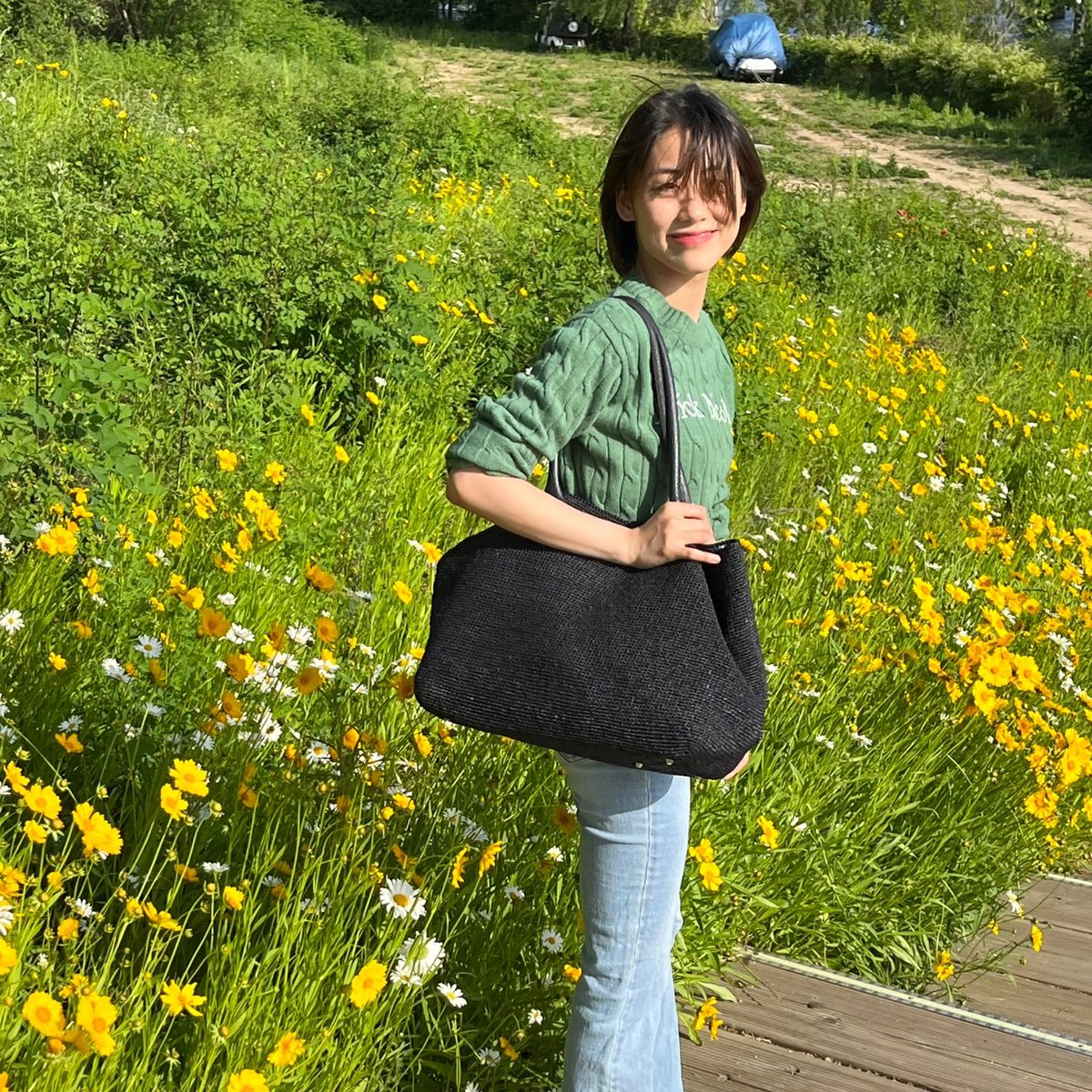 BrSookyung's tweet photo. · primeira postagem da Lua no weverse 

trad: "agora vamos nos encontrar frequentemente no weverse 👋✨"

#위키미키 #WekiMeki #루아 #luaverse https://t.co/qXzdOOqtWj
