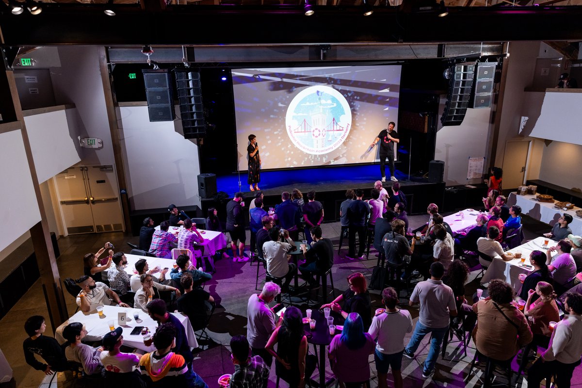 AcademyPolkadot's tweet image. 🎓Excitement is in the air as we gear up to celebrate the graduation of our incredible students from the #PolkadotBlockchainAcademy

🎉 But before the big day, we had a pre-celebration with an exciting trivia night filled with laughter, camaraderie, and friendly competition.