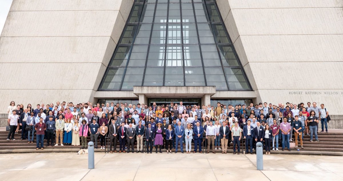 LajoyceMboning's tweet image. #FermiLab can you spot me?!