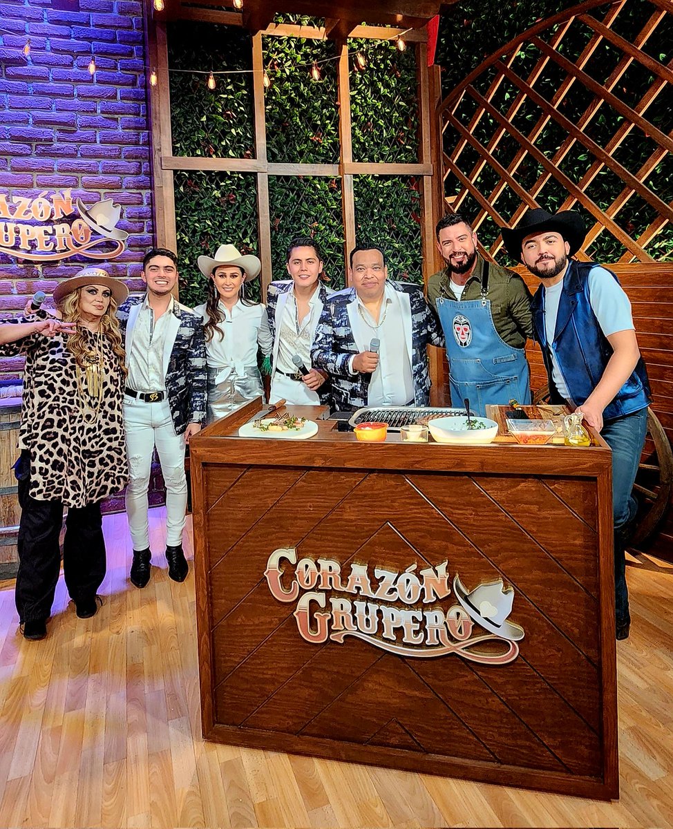 Corazón Grupero tweet media