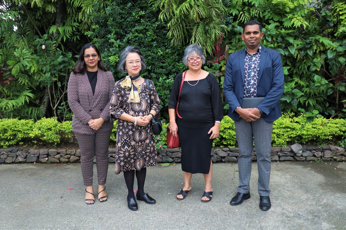 DPM &amp; Minister for Trade Co-operatives SMEs and Communications, Honourable Manoa Kamikamica, Chair of Investment Fiji Jenny Seeto &amp;the team met with the Head of UNESCAP, Executive Secretary Armida Alisjahbana, on strengthening their relationship &amp; work around Fiji's SDG goals.