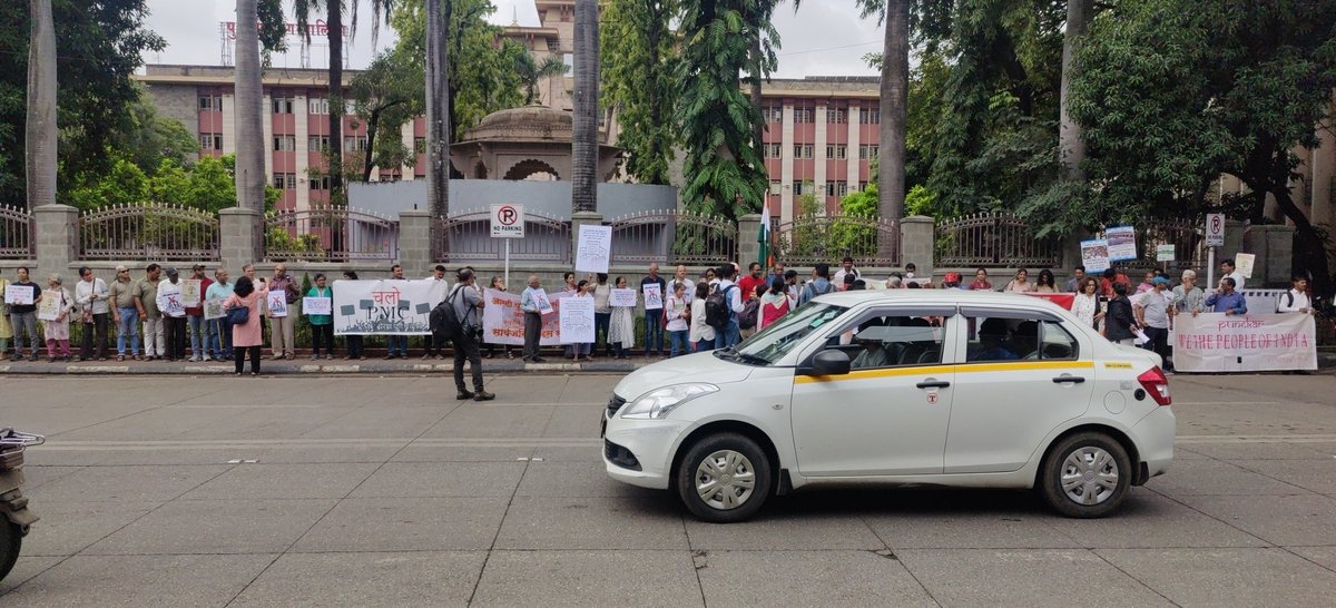 Is your civic body really doing a good job or even just their job if residents are forced to skip work and hit the streets to protest for the most basic civic amenities? #ChaloPMC #fightforcivicrights @TOIPune @iampune_toi