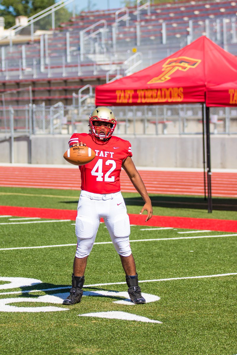 CoachEmmerson's tweet photo. Edge ‘24 Elijah Aubert @elijahaubert42 is a pass rush specialist who has an insane motor and will keep coming at OTs non stop. 5’11” 225 https://t.co/2O2oC4KkRu