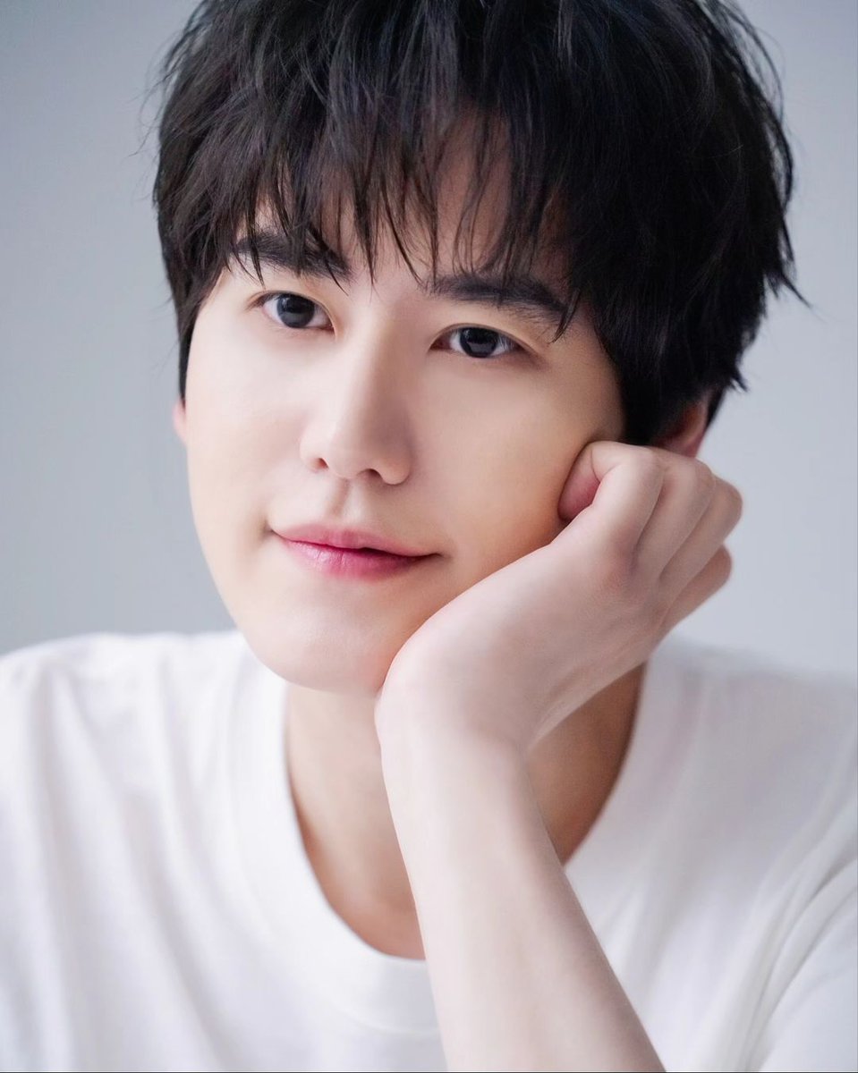 blahblah8823's tweet photo. kyuhyun_official Insta

#규현 #KYUHYUN https://t.co/d0JMOIO5eP
