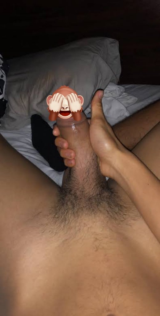 g77985's tweet photo. Parang gusto na ulit ng junior ko mag avail ng booking today ☺️☺️. Petite / milf na female. DM lang cavite nearby or manila willing to travel may car naman 👍👍 https://t.co/MXqxOAs8l6