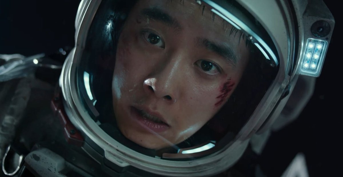 WatchmenID's tweet photo. The Moon tayang mulai hari ini!

Buat yang pengen ngerasain jumpalitan sambil ngerasain survival di bulan bareng Kyung-Soo, silakan gas!

Tonton di layar selebar-lebarnya 👍 https://t.co/5OsaEcrqNG