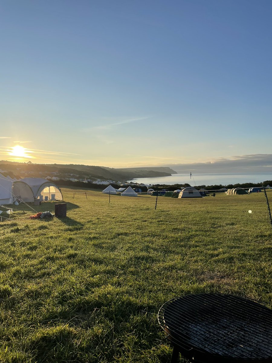 arufkhan's tweet image. Bright start to the day here in Weymouth 😃🎉