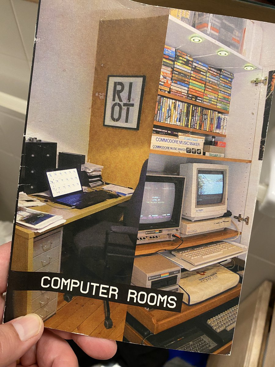 Don't recall where I got this but it's pretty slick. #books #computerrooms #setups #vintagecomputing #retrocomouting #photo #desk #mancave #geek