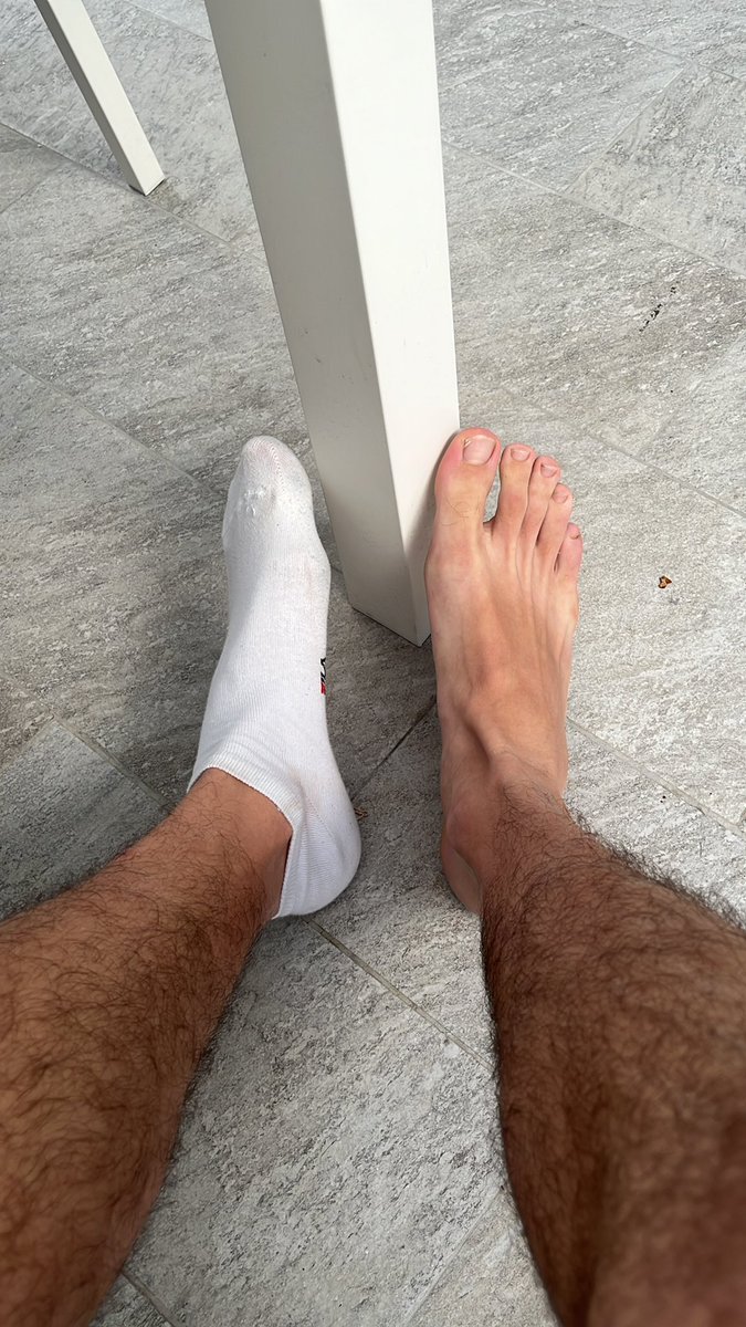 MasterBated54's tweet photo. Falliti il vostro padrone è tornato 😈💦🥵
Venite a farvi sottomettere !!🥱😈 https://t.co/DpwF8ZIFRa