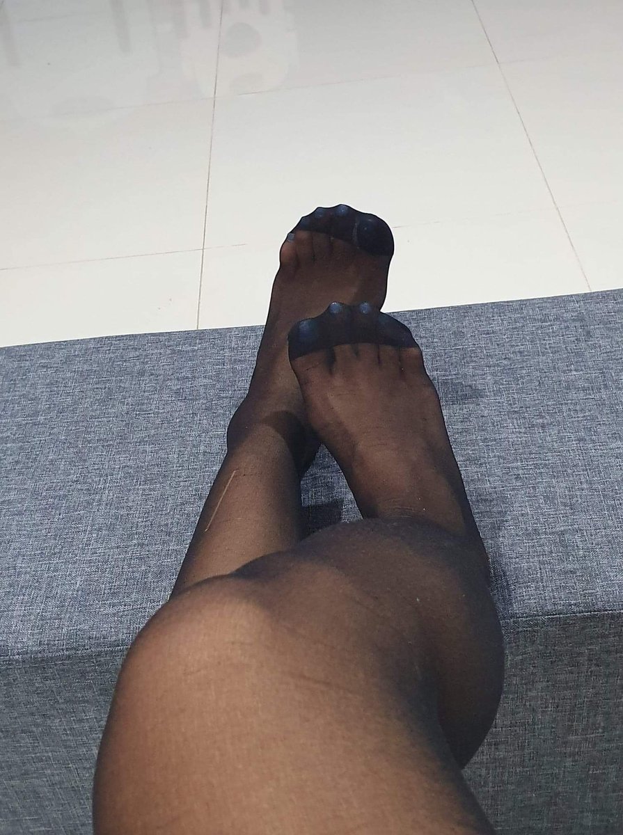 Asiangoddess00's tweet photo. Nylon feet for the day 💕💦
#footfetish #nylonfeet #stockingfeet #asianfeet #asianfootfetish #footslave #footworship #pinayfeet #filipinafeet #slavetask #bossbitch https://t.co/HSbX2zllKT
