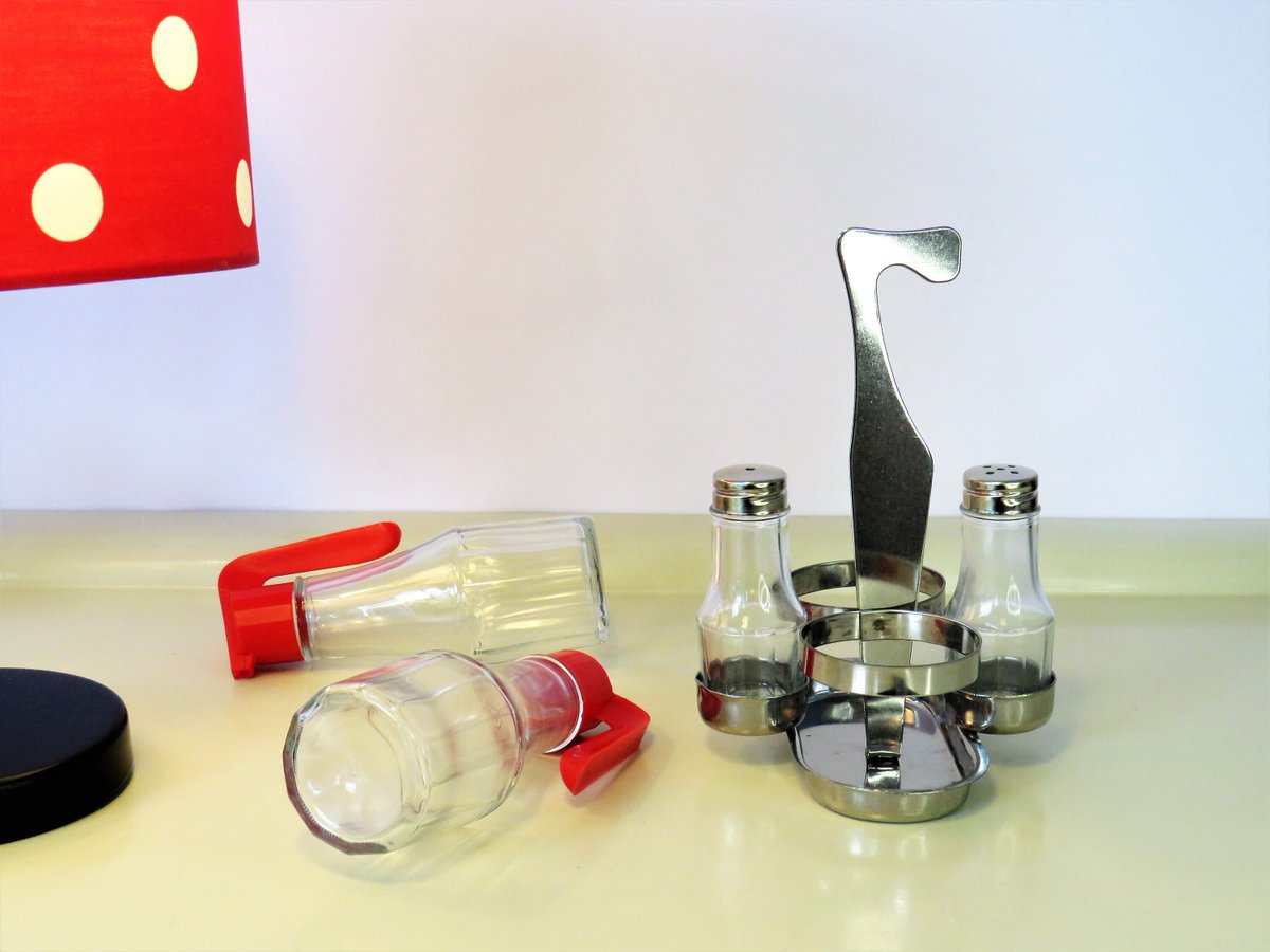 MaLanterne's tweet photo. Vintage Retro French Cruet Set, 4 Pieces Salt Pepper, Oil and Vinegar Bottles Dispensers, Condiment Red Color Caddy Set, France, 70s https://t.co/iBCQDyvUXa #Sales #Barbie #Free shipping #Fashion #Summerdress #Retro #Vintage #Holidays #RedSet https://t.co/CHDbP4v3CD