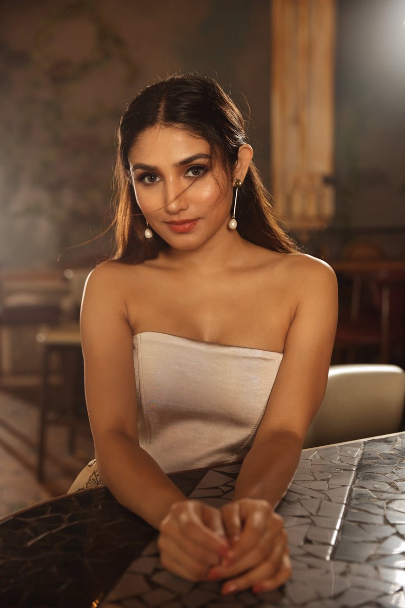 DonalBisht's tweet photo. Be your kind of beautiful ❤️🫶✨ https://t.co/dHHVOFTo5b