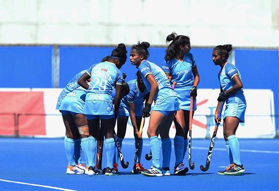 WomenEntrepre16's tweet photo. Indian Women's Hockey Team to Face Singapore at the Asian Games
News: https://t.co/wI4FaXLq3z
#indianwomens #hockeyteam #asiangames #singapore #sixteam #china #india #paired #champion #pakistan #bangladesh #asiangames2023 #hockey #tournament https://t.co/mdpNXqOwsM