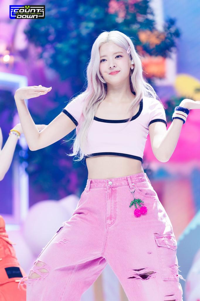 LiaEgypt's tweet photo. 📸||230808
صور ليا من ستيج' 🍰 CAKE' الخاص بـ Mcountdown علي موقع NAVER
🔗:https://t.co/deGKVfqvsY
-𝒜 https://t.co/gbbyxhVX7y