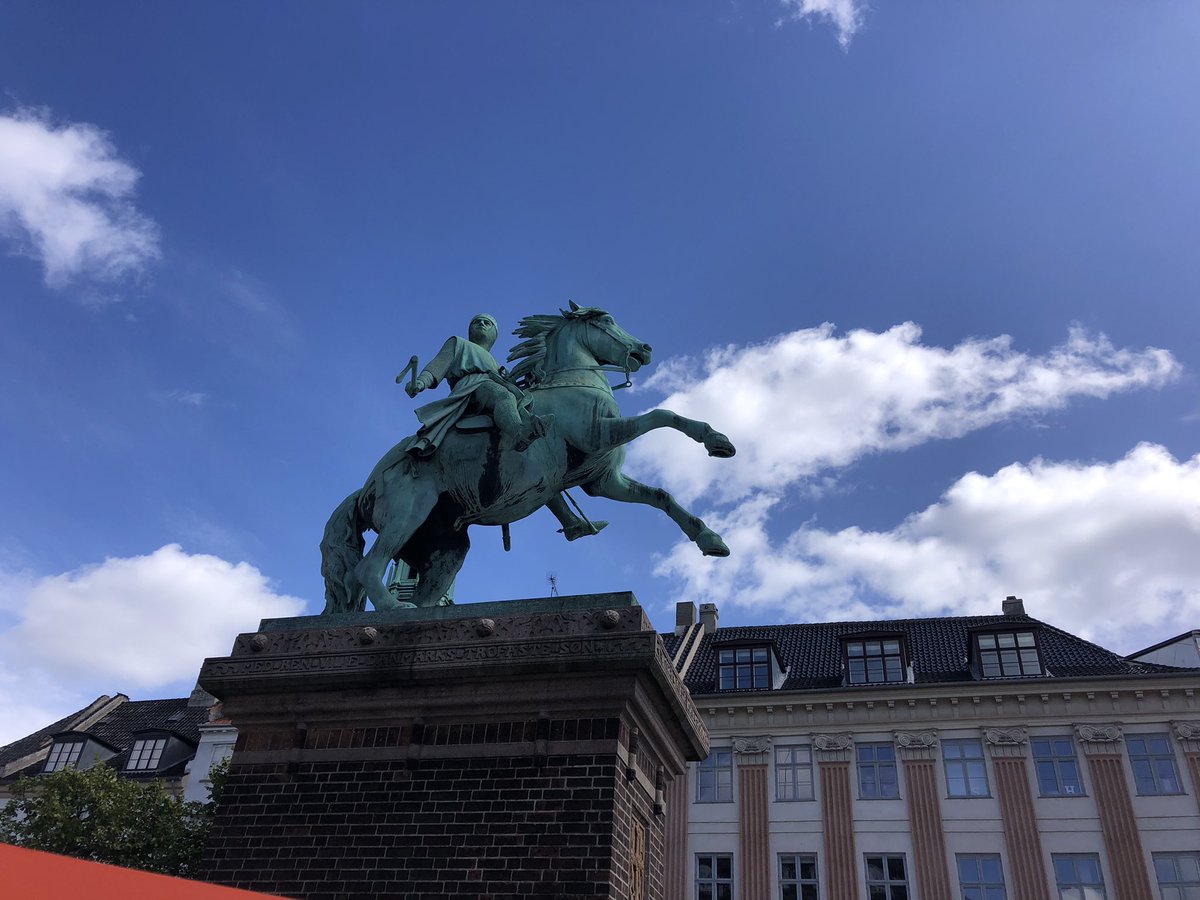 LucyNeatby's tweet photo. When in Denmark,You do need cake. Exploring. The sun came out and I could see the magnificent spires. One with external steps another with curling dragon tails! #scultures #spires #craftcruises #copenhagen https://t.co/BlmoGiP9nd