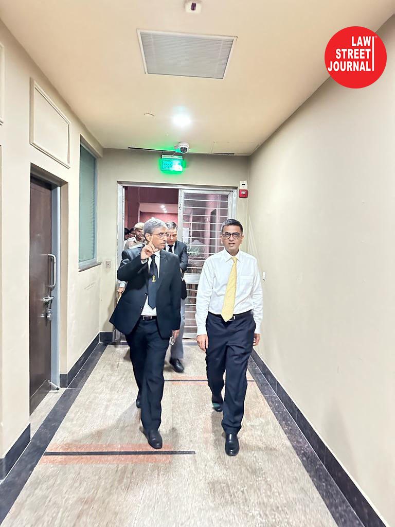 LawstreetJ's tweet photo. Behind the scenes at the Supreme Court: CJI's busy day of hearings, inspection of the work in progress of public canteen and consultation rooms.
#SupremeCourt #CJIVisit #WorkInProgress #ConstitutionBench #AdministrativeWork #PublicCanteen #ConsultationRooms #AdvocatesChamber https://t.co/BHW0Fjjr27