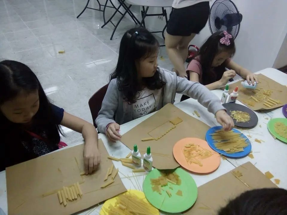 LingoLoco_PH's tweet image. About
We offer:
Art Class- Our programs promote critical and creative thinking in children through artistic instruction. We take a hands-on approach to learning with a focus on problem solving and self-expression.  #LINGOLOCOACADEMY