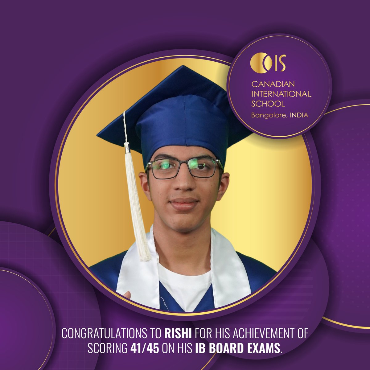 cisblearns's tweet image. Celebrating our dedicated students for their exceptional achievements in the IBDP 2023 examinations!🥇Aman: 42/45 🥈Akanksh, Rishi, Srivishnu: 41/45 🥉Joonseob: 40/45 You make us proud! #IBDP #TopAchievers #IBDP2023
