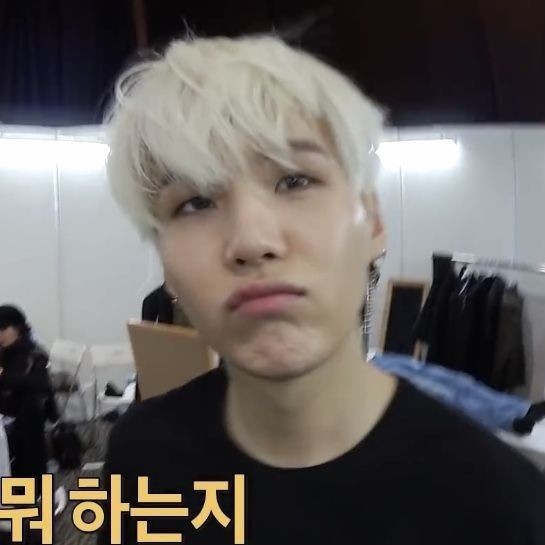 ichigobangtan's tweet photo. sope au where hobi had enough of his strict parents rules and plans on rebelling against them, he has no idea how but to date the guy his parents warned him about https://t.co/o4lpkKwrNZ