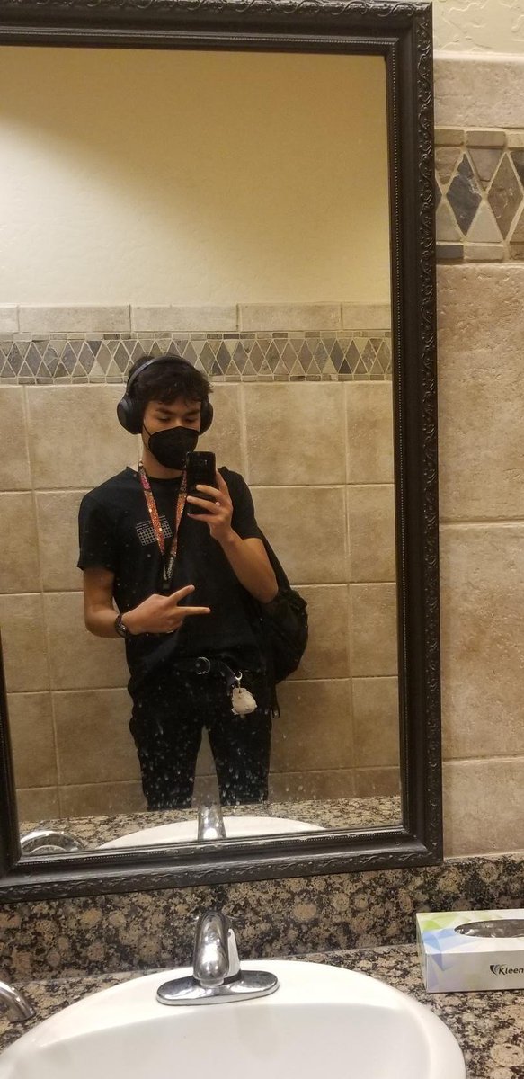 Alex Lynd tweet media