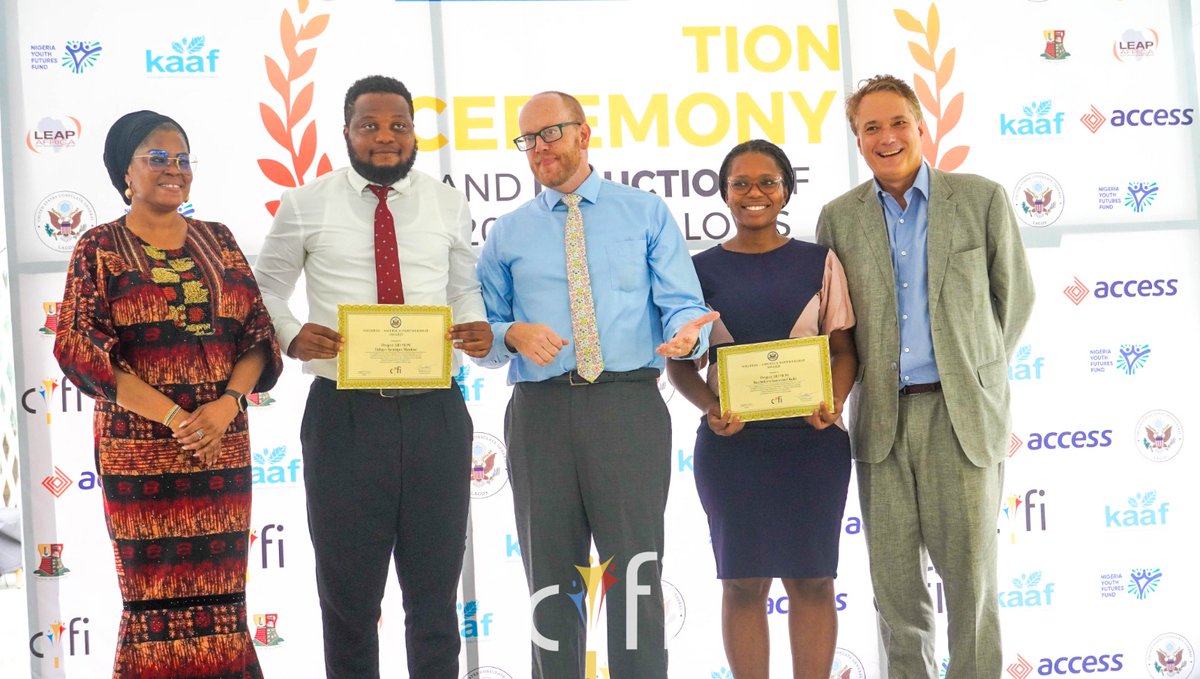 Okoloikechukwu_'s tweet photo. We Won the NIGERIA-AMERICA PARTNERSHIP AWARD π
I am absolutely thrilled and honored to share that our Project Aidmoms have been awarded the CYFi overall best project of the year.
Thanks to my team member Titi Akinlose Titilayo and @milecentfdn
#projectaidmoms #milecent #cfyi https://t.co/PWPq65JhBz