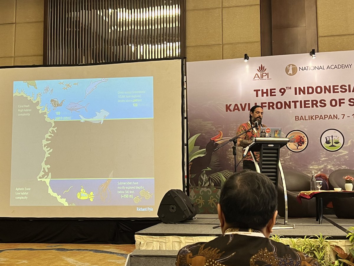 RR_Coleman's tweet photo. @thefishbotherer did a fantastic job as the first speaker of the 9th Indonesian-American Kavli Frontiers of Science Symposium and the opening speaker for our session on mesophotic coral ecosystems and #kavlifrontiers #kfos_balikpapan2023 #kfos_indonesia https://t.co/iiP4e31P19