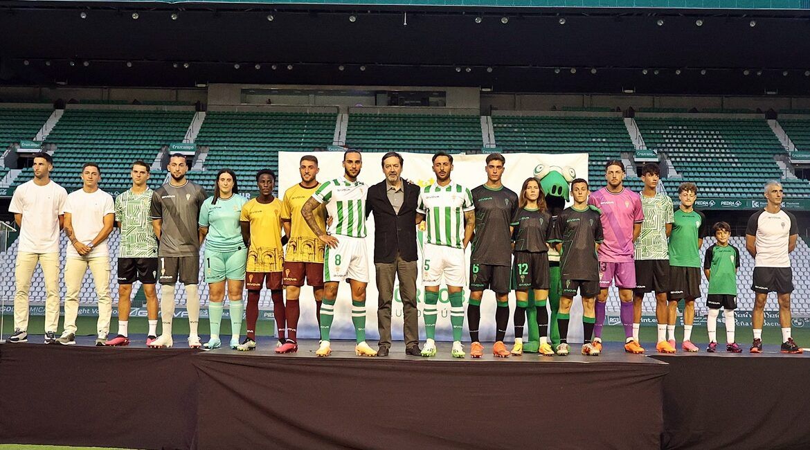 Radio Córdoba (@radiocordobaser) on Twitter photo Abrimos debate en #HoyporHoyCórdoba📻
¿Qué te parecen las nuevas camisetas del <a href="/CordobaCF_ofi/">Córdoba CF</a> ? 👍👎
cordobacf.com/2023/08/08/las… Abrimos debate en #HoyporHoyCórdoba📻
¿Qué te parecen las nuevas camisetas del <a href="/CordobaCF_ofi/">Córdoba CF</a> ? 👍👎
cordobacf.com/2023/08/08/las…
