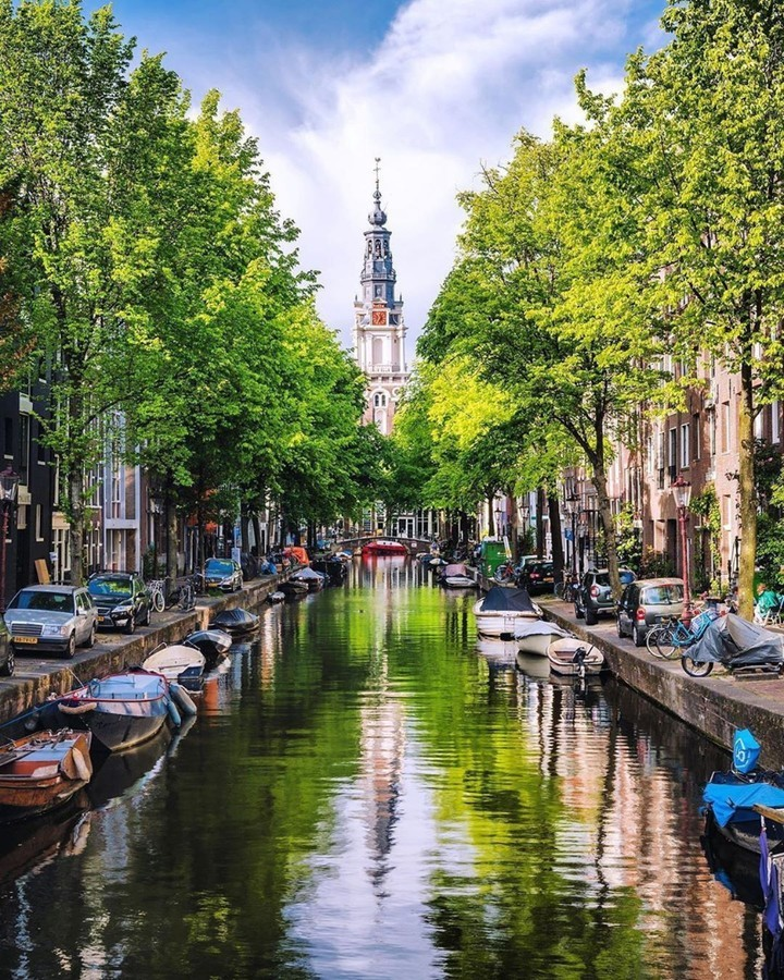 Ons mooie kanalen stelsel in Amsterdam
Boek snel een verblijf op thuistravel.nl