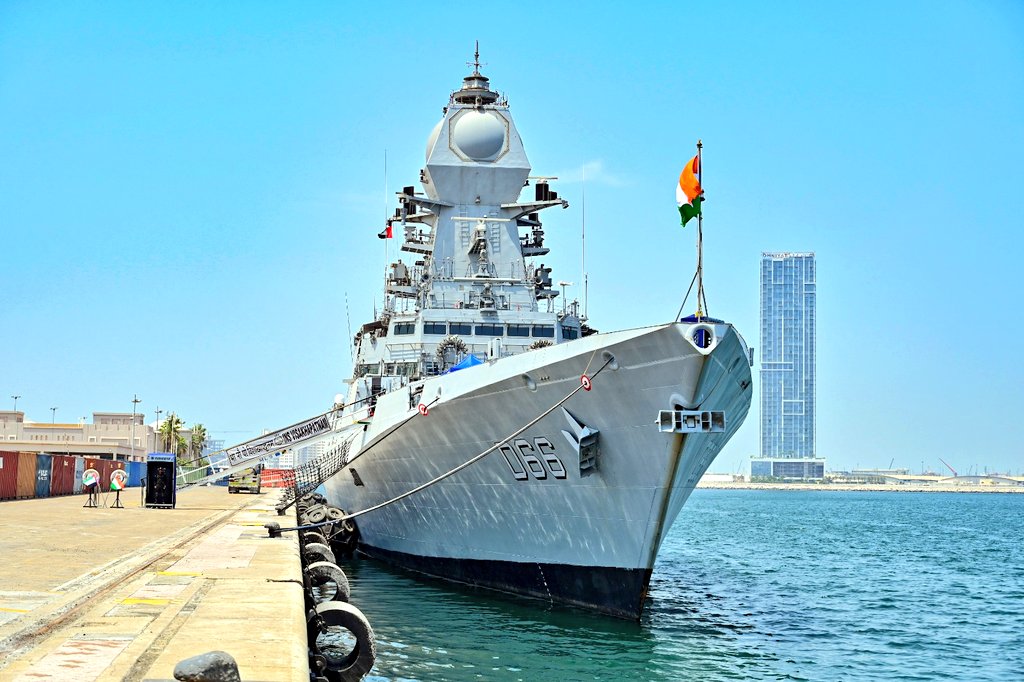 delhidefence's tweet image. Indian Navy in the Persian Gulf

#INSVisakhapatnam with Fleet Commander Rear Adm Vineet McCarty embarked, and #INSTrikand arrived at Port Rashid, Dubai for bilateral Naval Exercise #ZayedTalwar

The frontline Destroyer and Frigate are commanded by Capt's Ashok Rao &amp;amp; Pramod Thomas