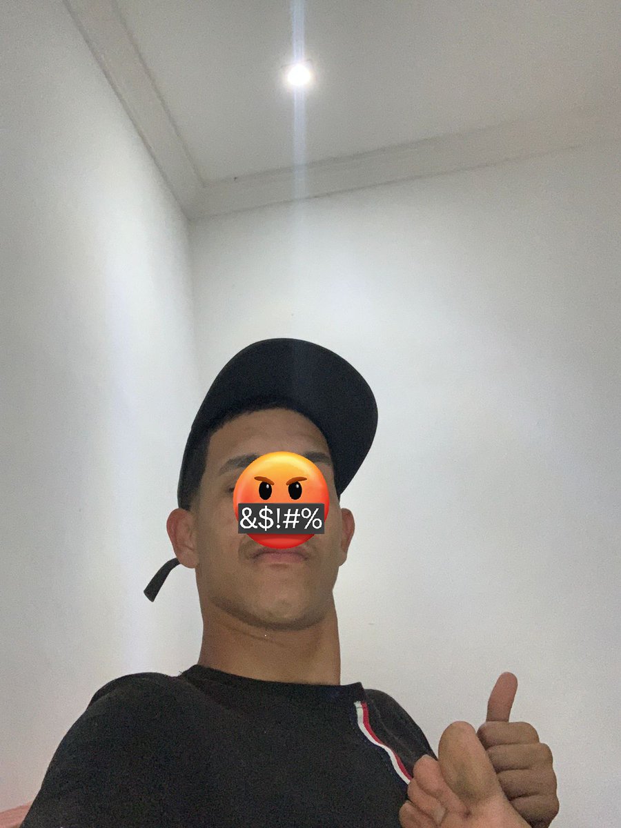 MCefinha's tweet photo. Frio do crlh, sumidinho aq né RS😉🥰 https://t.co/EomJFLd6hd