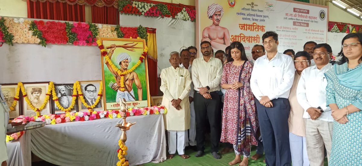 InfoNanded's tweet photo. #जागतिक_आदिवासी_दिनानिमित्त आज #किनवट येथे एकात्मिक आदिवासी विकास प्रकल्प कार्यालयामार्फत आयोजित कार्यक्रमाचा शुभारंभ आ. भीमराव केराम यांच्या हस्ते मान्यवरांच्या उपस्थित झाला. @CMOMaharashtra @girishdmahajan @MahaDGIPR @PTI_News @DDSahyadri @collectornanded https://t.co/h7oR2ZPHGm