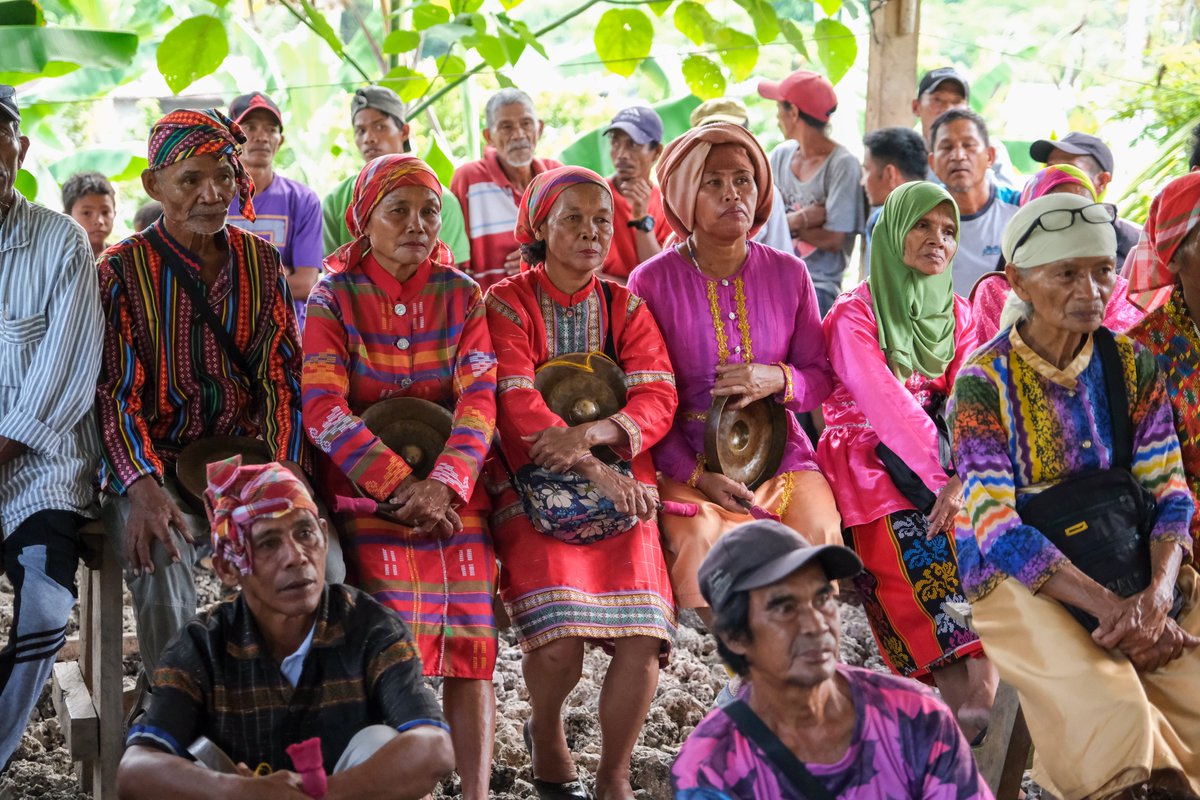WFP_Philippines's tweet photo. Today is #IndigenousPeoplesDay 🌏✨🇵🇭

In the Bangsamoro Autonomous Region in Muslim Mindanao (#BARMM), indigenous communities play a crucial role in building resilient communities 👩🏽‍🌾, helping ensure food security 🍚 and livelihoods for all. 👨‍👩‍👧‍👦🌾 https://t.co/D8qi4U4vRE