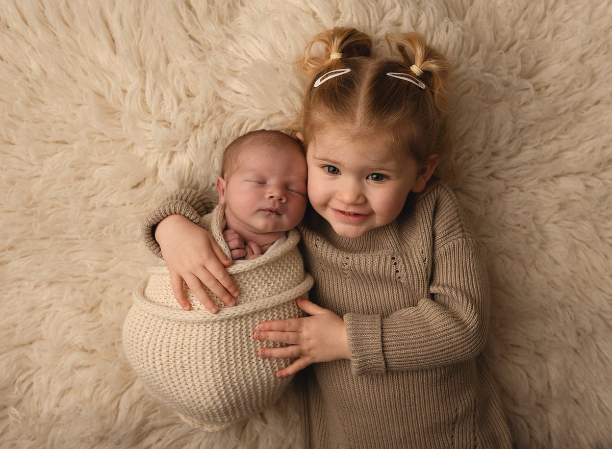 Matt_Pinner's tweet photo. My little girls ❤️ there like best friends already 🤗 https://t.co/86692B048F