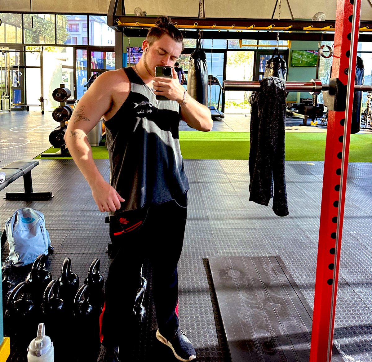 Digi (Delusional) tweet media