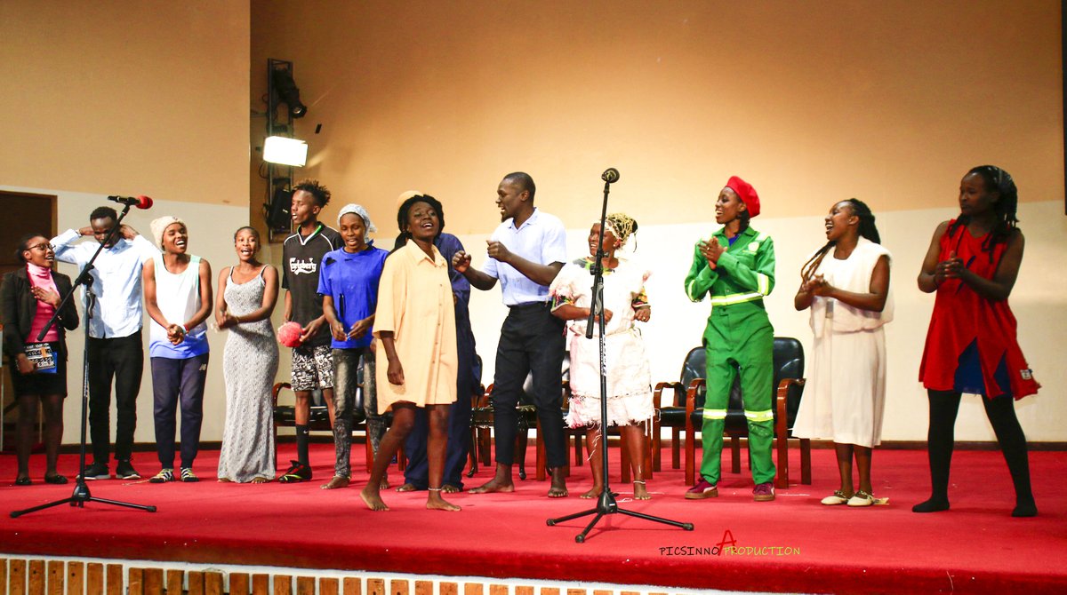 AfricanArtivist's tweet photo. Theatre for change, @sjustice_tt performing as we celebrate our mentor. #MicereMugo.  @DefendersKE @UkomboziLibrary @KayoleCJC @MunganoWaVijana @uonbi thanks for showing this love comrades
📸by @AfricanArtivist. https://t.co/DCFYOTRQjt