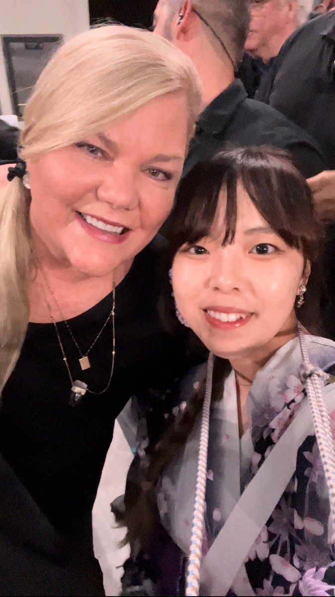 mokoswift13's tweet image. I MET MAMA SWIFT😭😭😭😭💓💓💓💓💓
THANK YOU SO SO SO MUCH🫶🏻🫶🏻🫶🏻🫶🏻