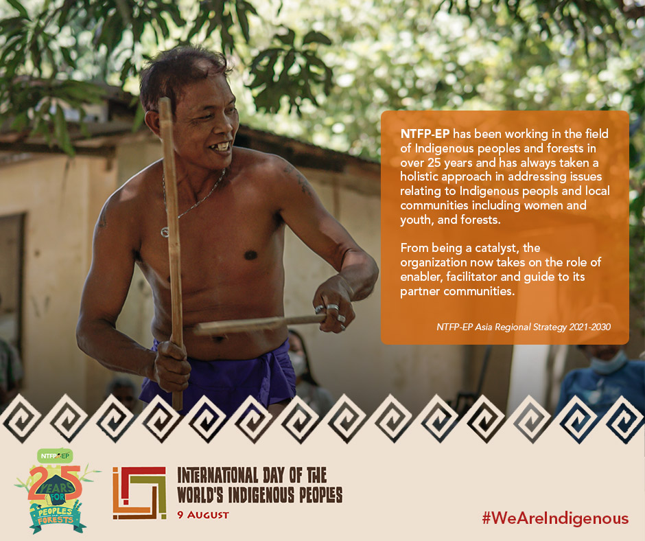 ntfp_ep's tweet photo. This #IndigenousPeoplesDay, we stand with Indigenous peoples in their right to be heard in the world stage, and in their right of self-determination in the context of the multiple global crises we face today and in the future.

#WeAreIndigenous
#IndigenousDay https://t.co/4b5xpK6far