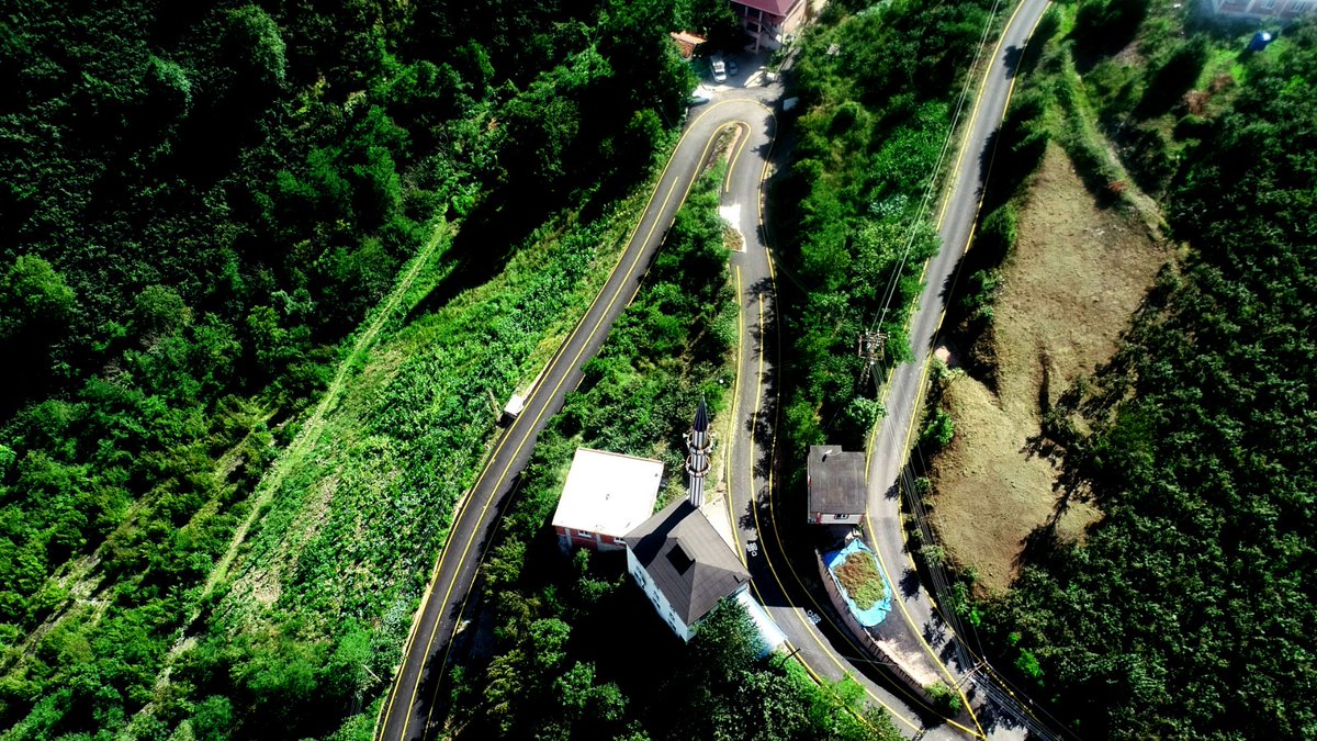 Arazi zorlu ve virajlı, biz azimli ve inançlı 😊

📍Çatalpınar, Yenimahalle