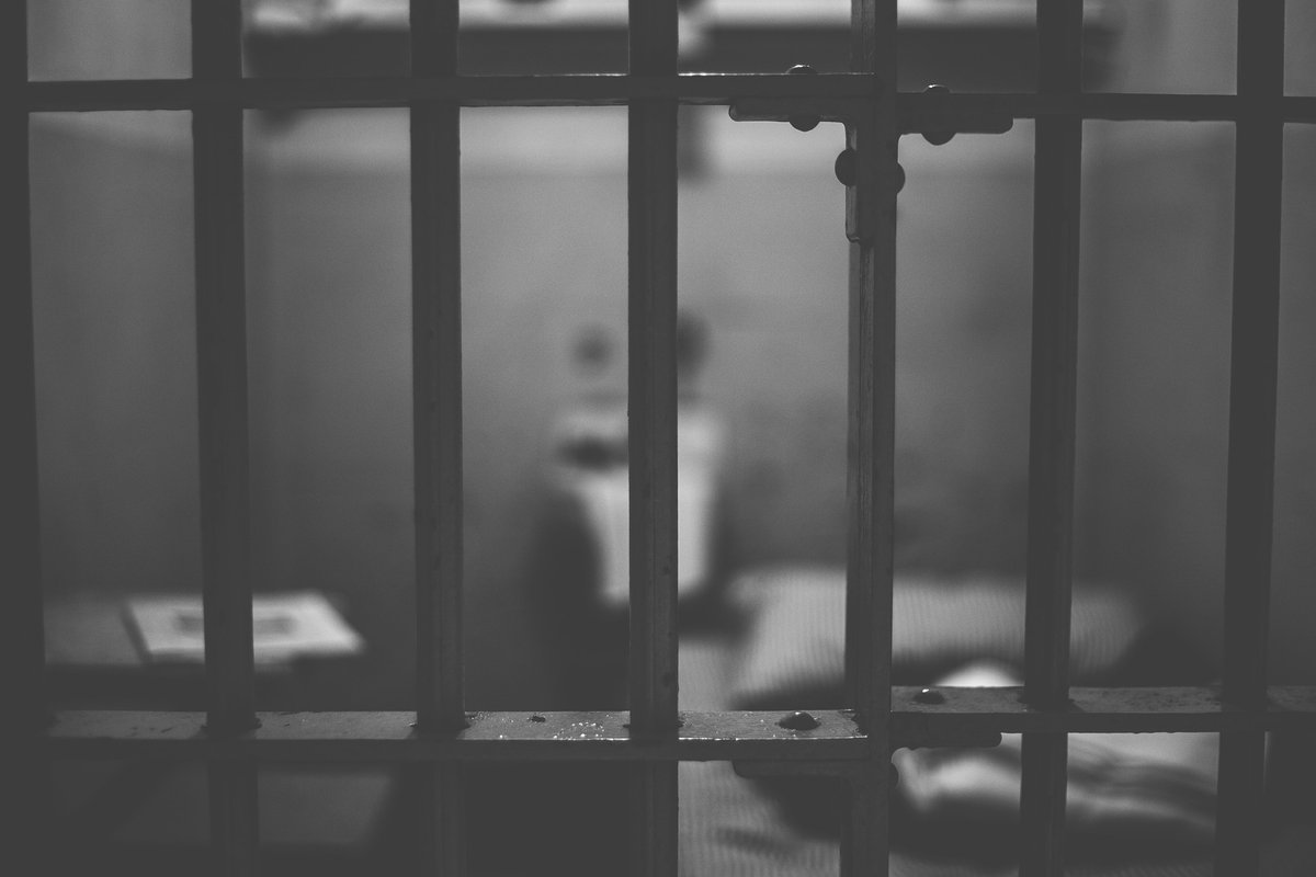 UNODC's tweet photo. Imprisonment should not be the response to drug use. Let's promote community-based treatment and services as effective alternatives to conviction or punishment.

Let’s prioritize recovery and rehabilitation to support those in need. https://t.co/PUfW4O1glw
