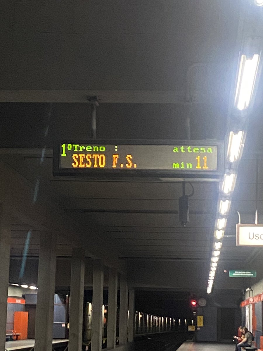 andrearizzo1989's tweet photo. @atm_informa 11 minuti di attesa di un mercoledì mattina a Molino Dorino. Ma pensate di essere ancora negli anni 70’ che tutta la gente è in ferie? Come sempre servizio imbarazzante. https://t.co/bG75hjvuCx