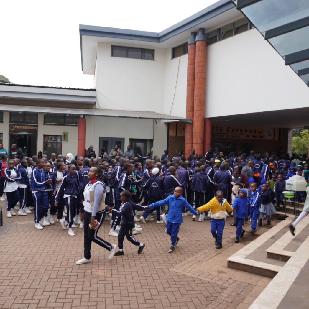 museumsofkenya's tweet photo. 🚌📚 Unleashing the Student Invasion:
We blinked, and suddenly, our museum was swarmed by an army of curious minds! 🤩
Keep the buses rolling and the laughter echoing because we definitely love having you here.
#museumsofkenya #studentinvasion #learning #heritage https://t.co/IuP9qOoh2x