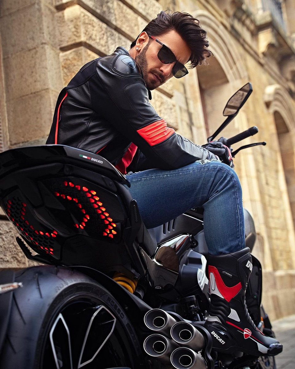 NandineeSamban's tweet photo. In the era of #TheNewDon ❤️😍🔥
#Don3 #RanveerSingh https://t.co/cOqoCHt9Kl