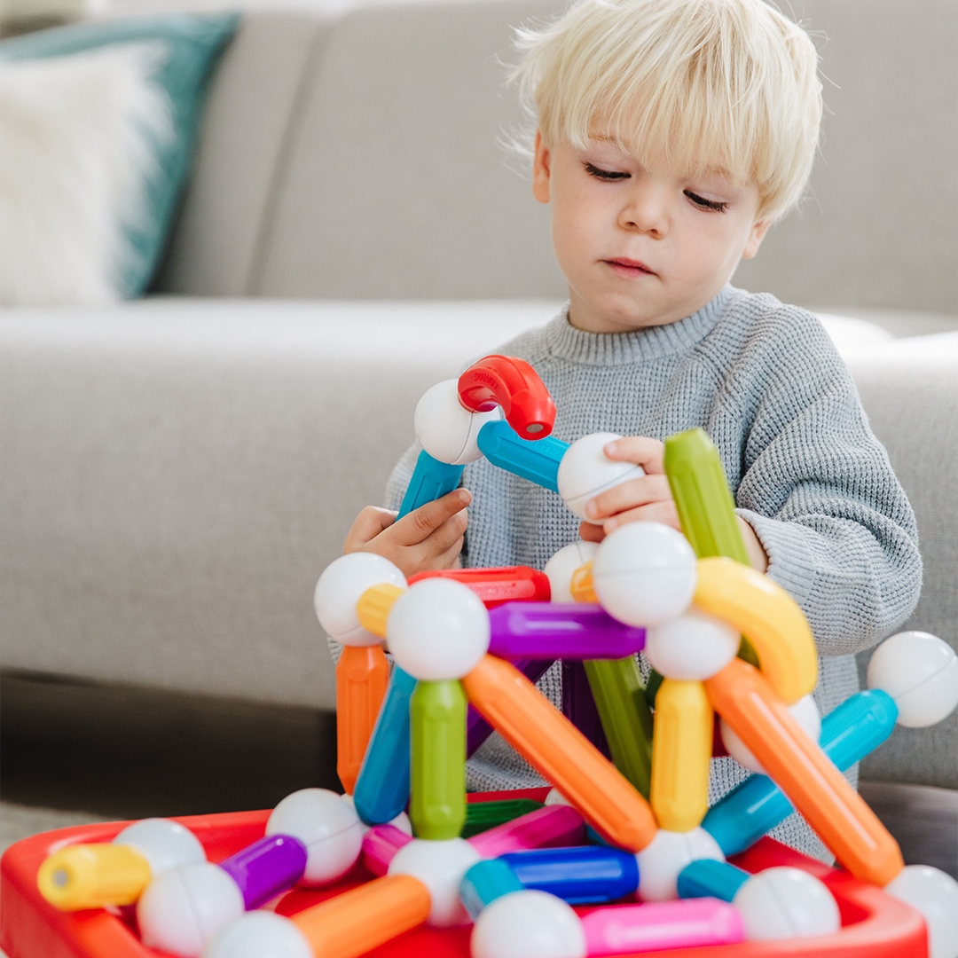 🔨🧱 Looking for building tips for toddlers? Read more in our blog!
l8r.it/xfBi
.
.
.
#SmartMax #magnetictoys #toddlertoys #buildtoys #constructiontoys #preschooltoys