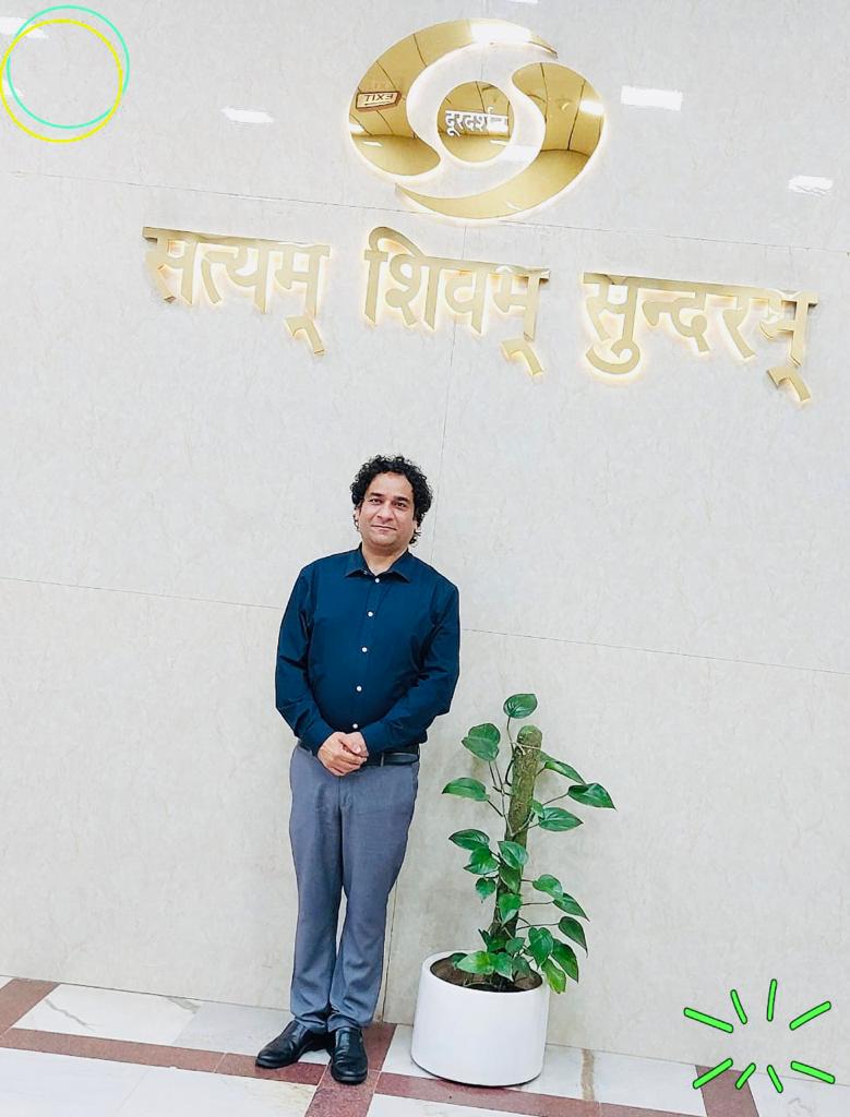 rajivtuli69's tweet photo. Our very own @taxmanhelp247 today morning interviewed by @DDNational..

More power to you @taxmanhelp247 https://t.co/mxjfGobc2T