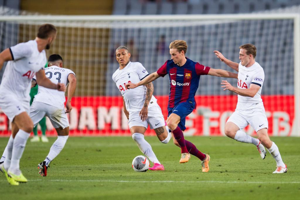 DeJongFrenkie21 tweet picture