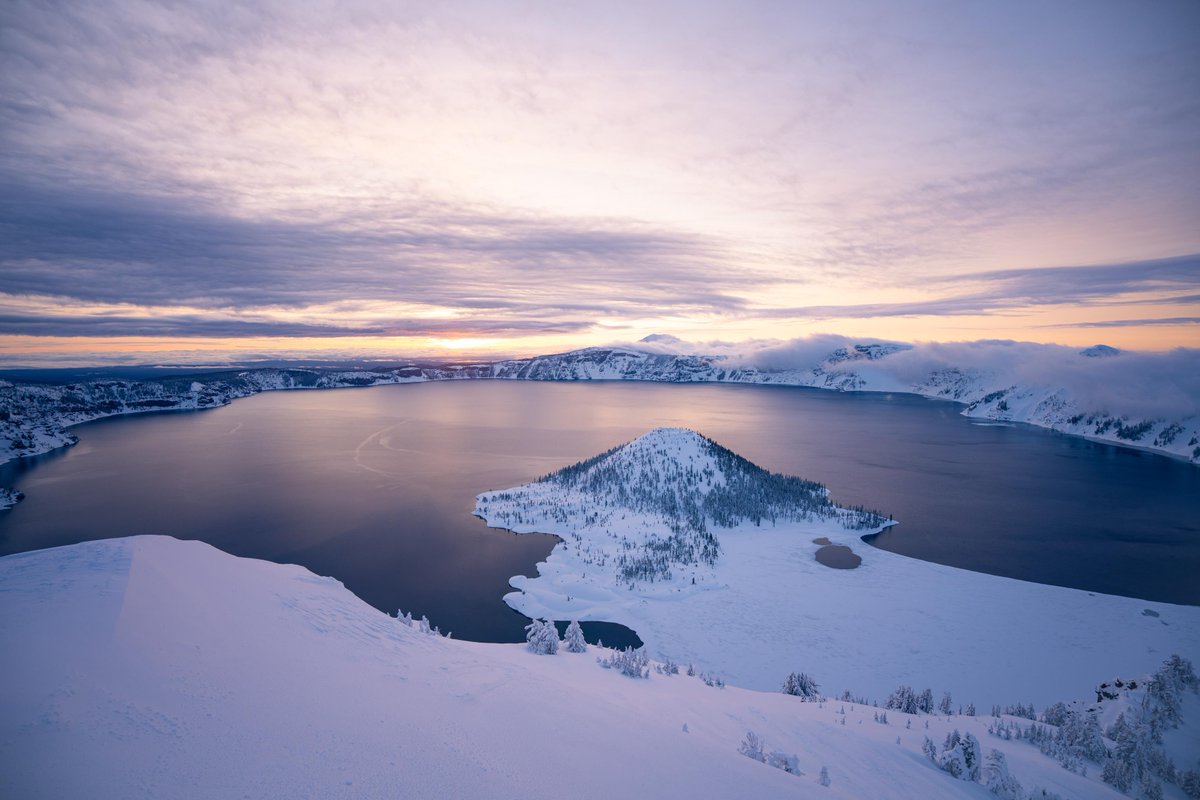 Crater Lake! Most beautiful #travelphotography #Lands