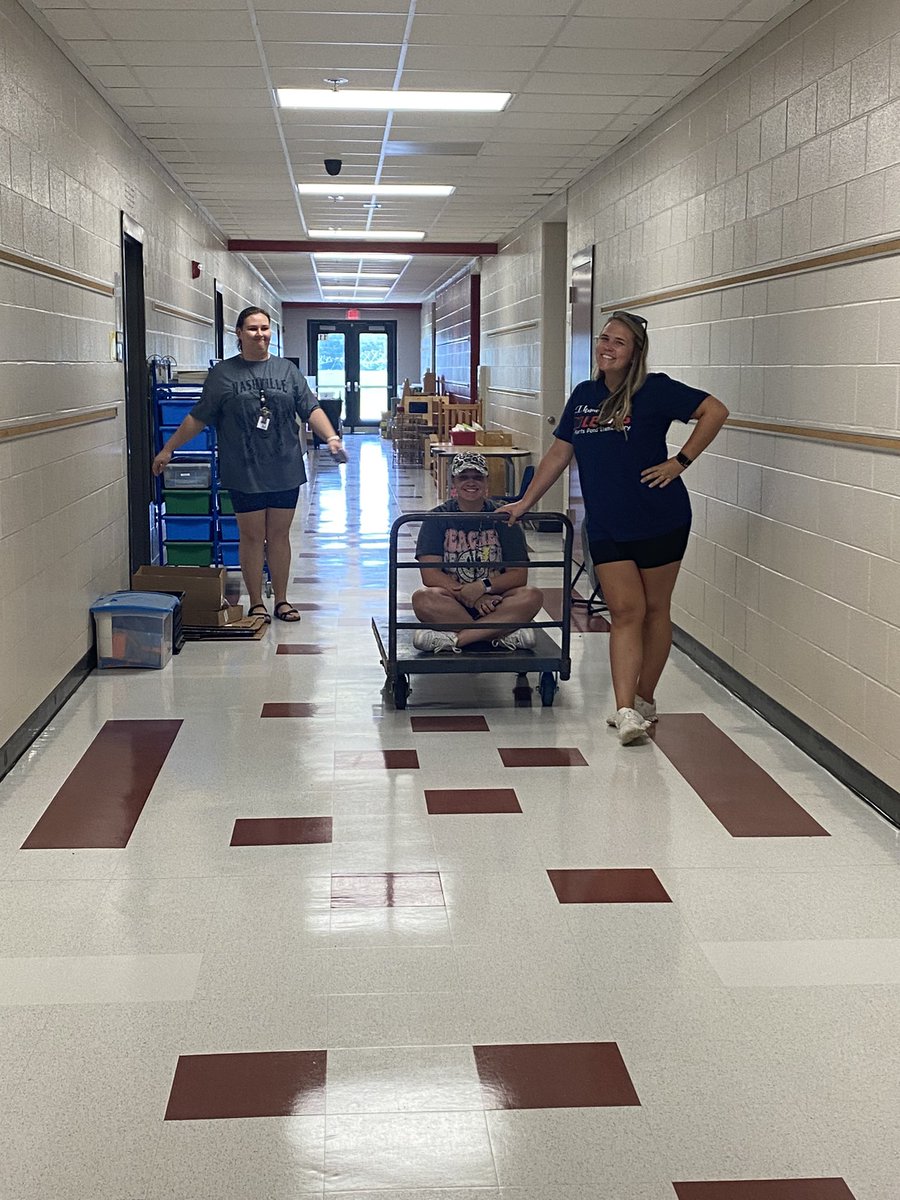 Tiffany Miller tweet media