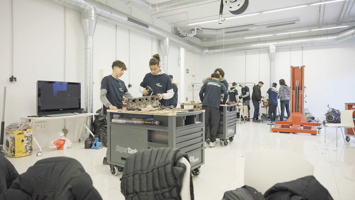 Circuit Parcmotor Castellolí tweet media